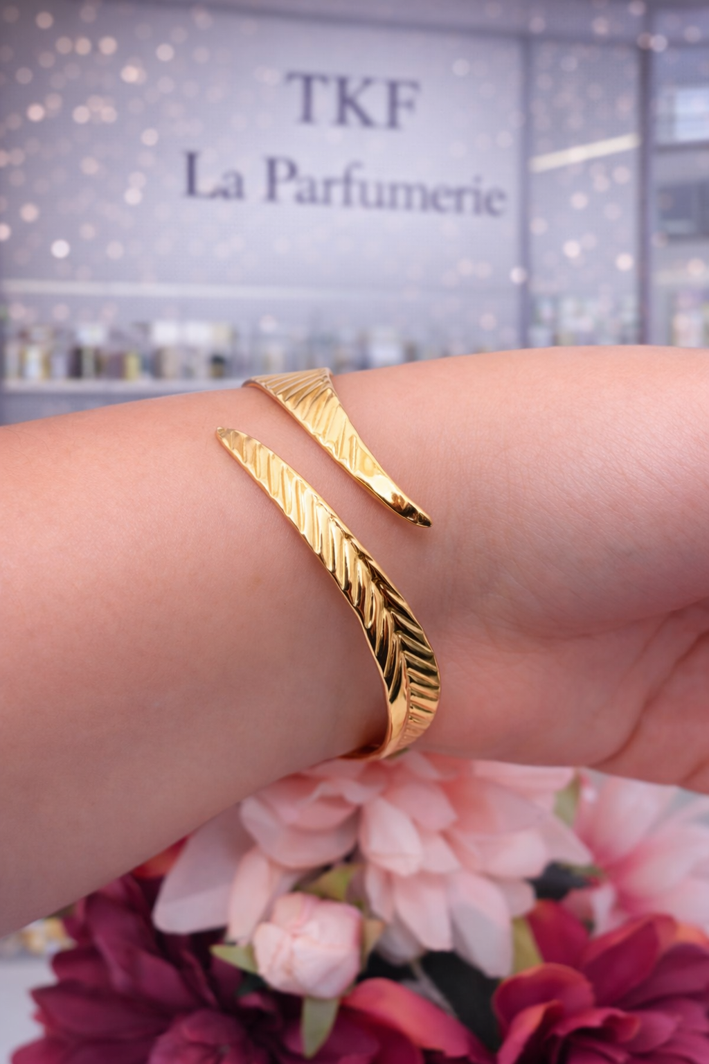 Bracelet Manchette Feuille Doré en Acier Inoxydable