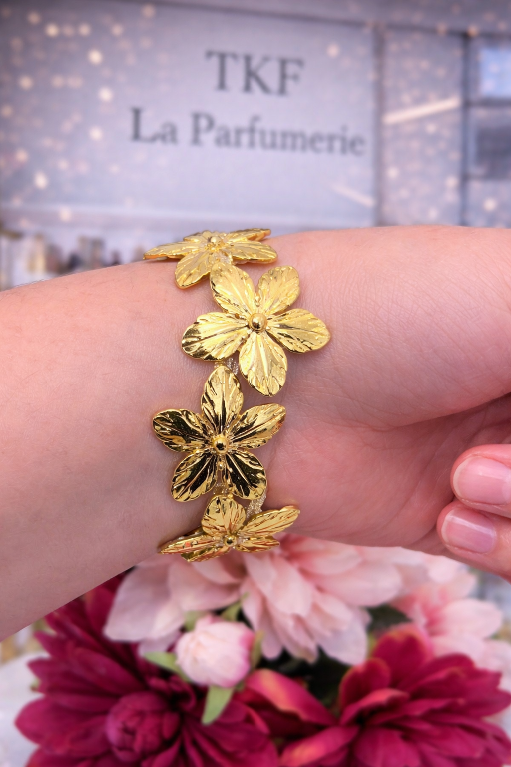 Bracelet Fleur Doré en Acier Inoxydable